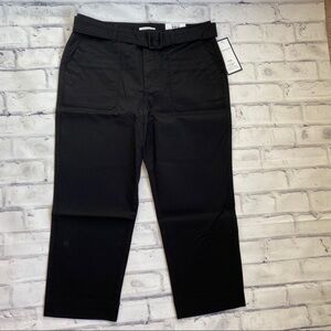 NWT woman’s belted cropped charter club size 8